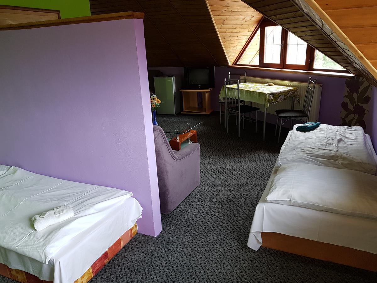 Penzion Šatovské lípy Exterior foto